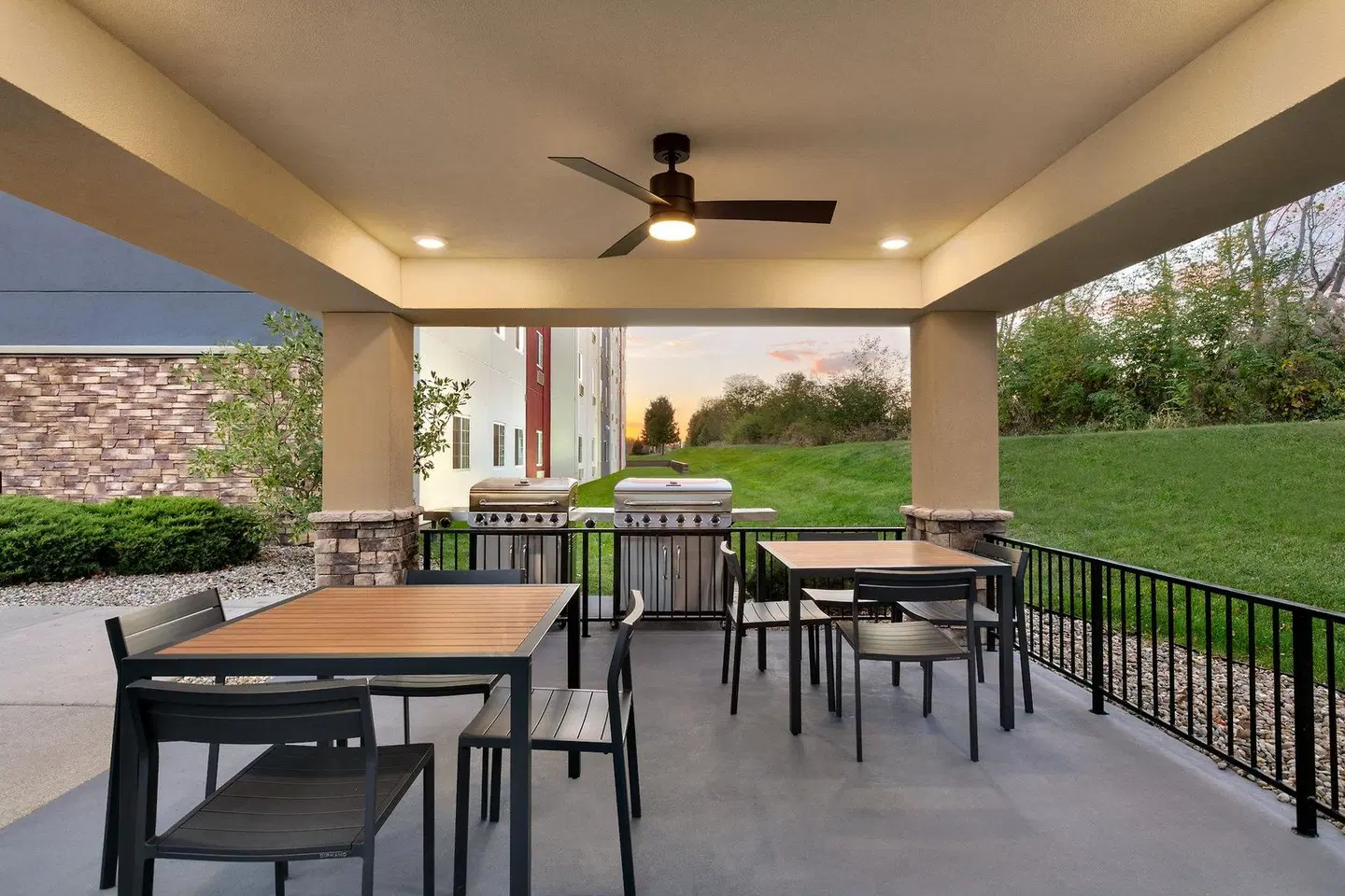 Candlewood Suites Springfield by IHG Restaurant