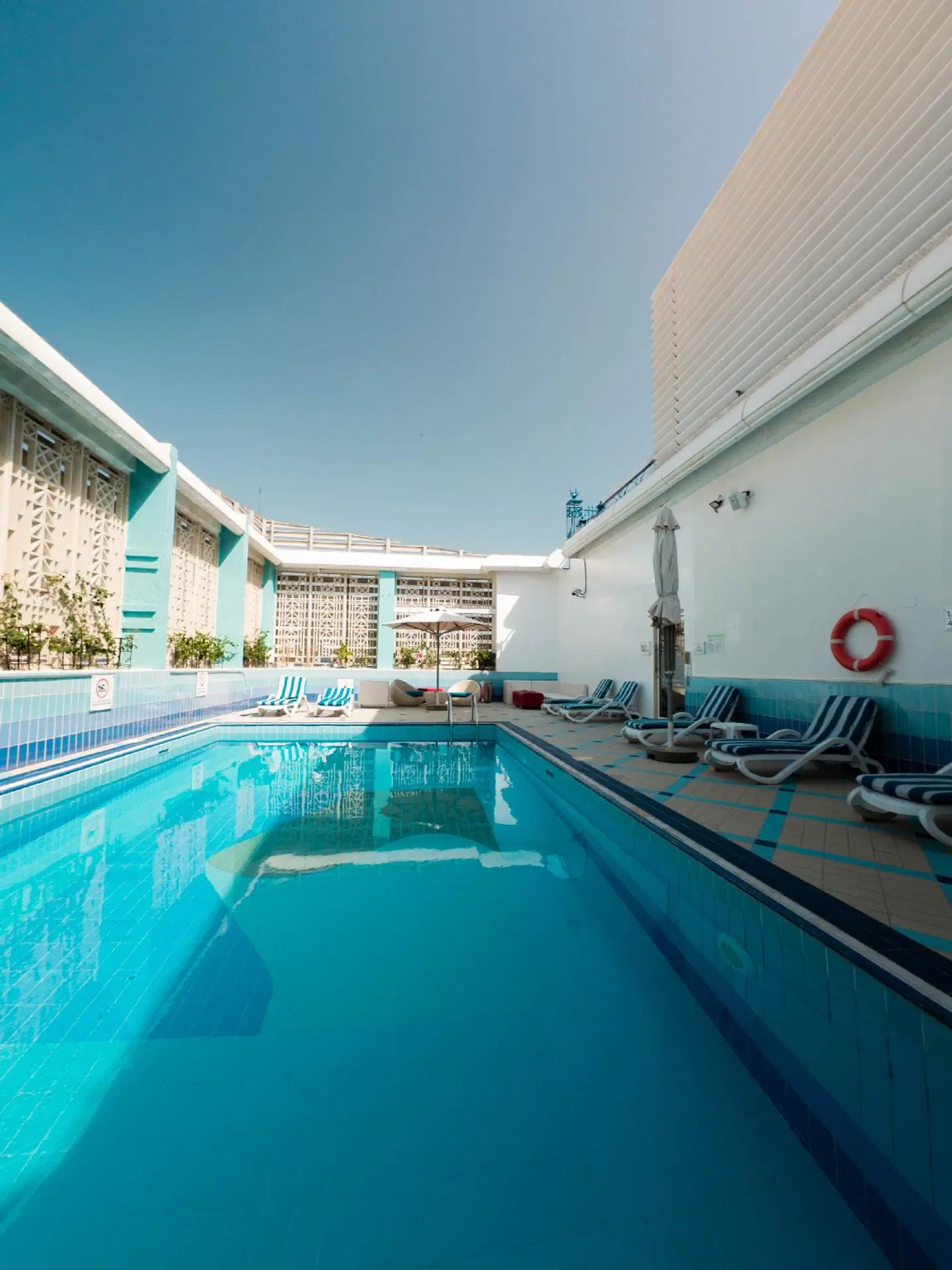 Copthorne Downtown Abu Dhabi OUTDOOR_POOL