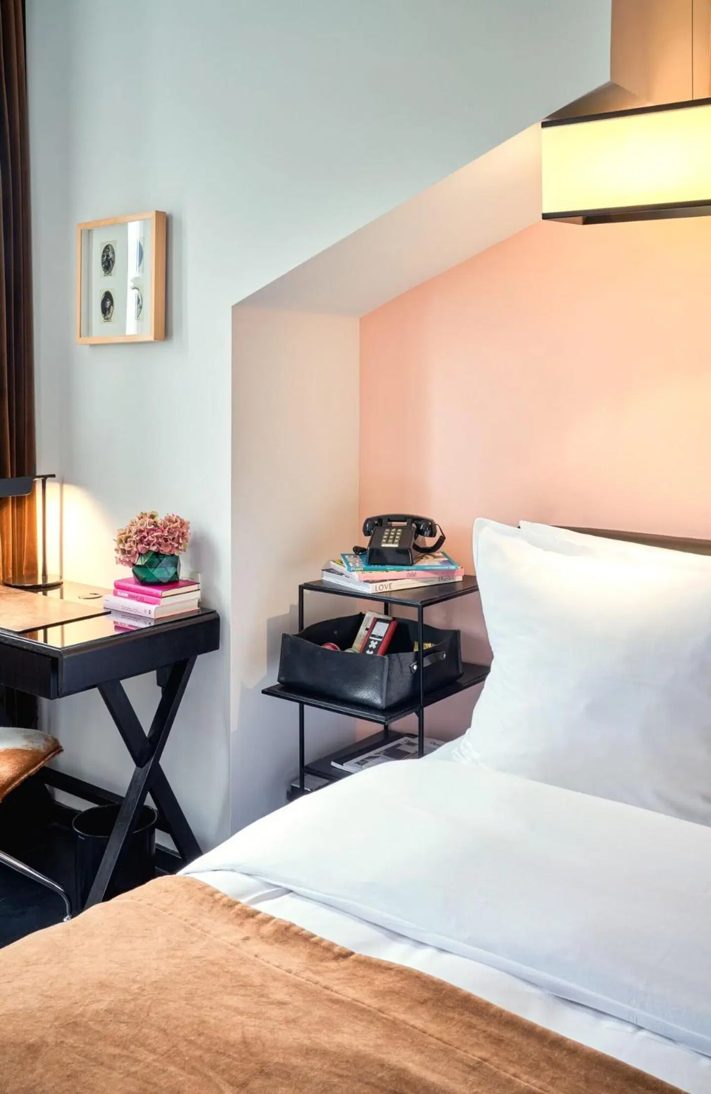 Sir Albert ROOM_EXAMPLE