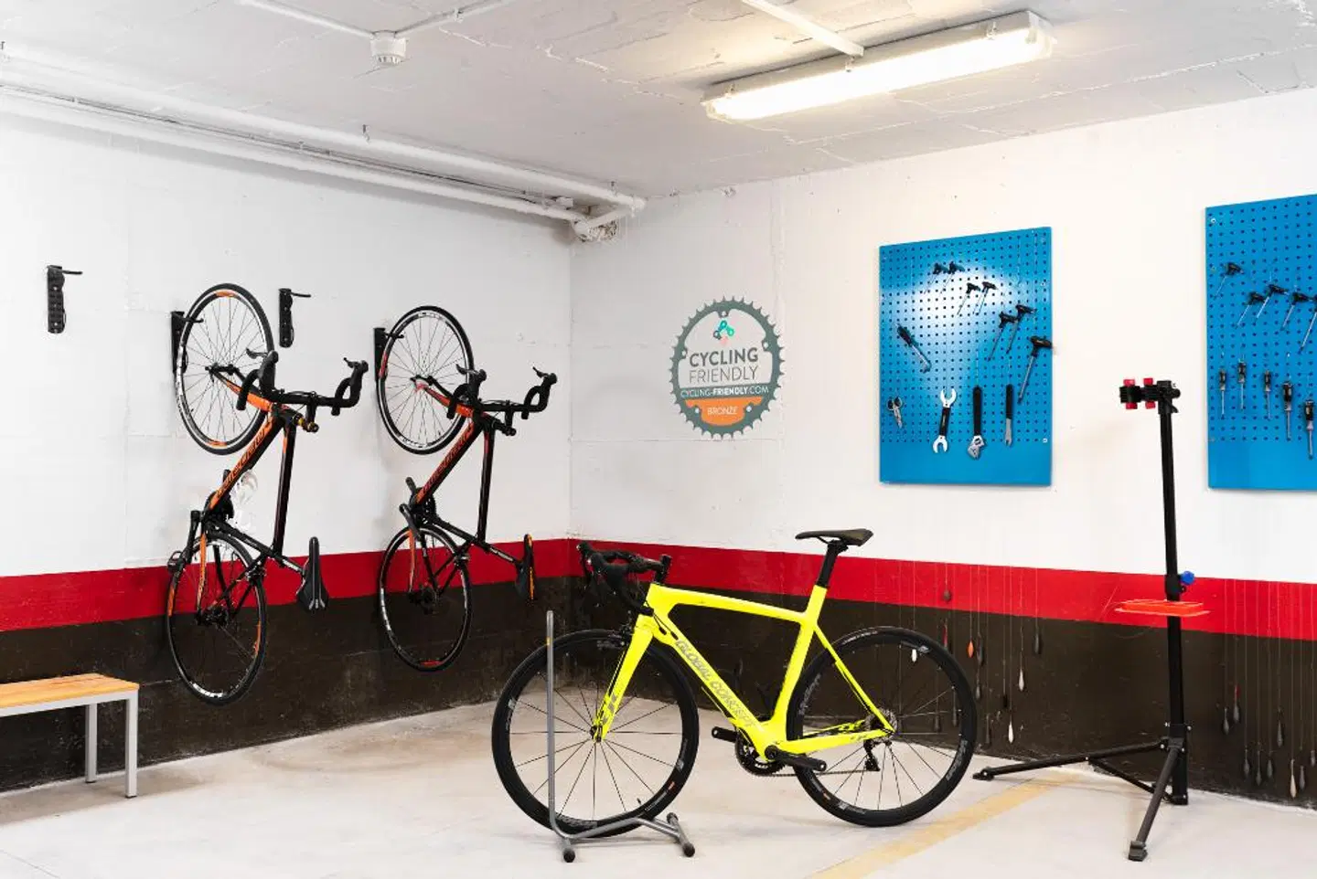 Colina del Paraiso SPORTS_AND_LEISURE