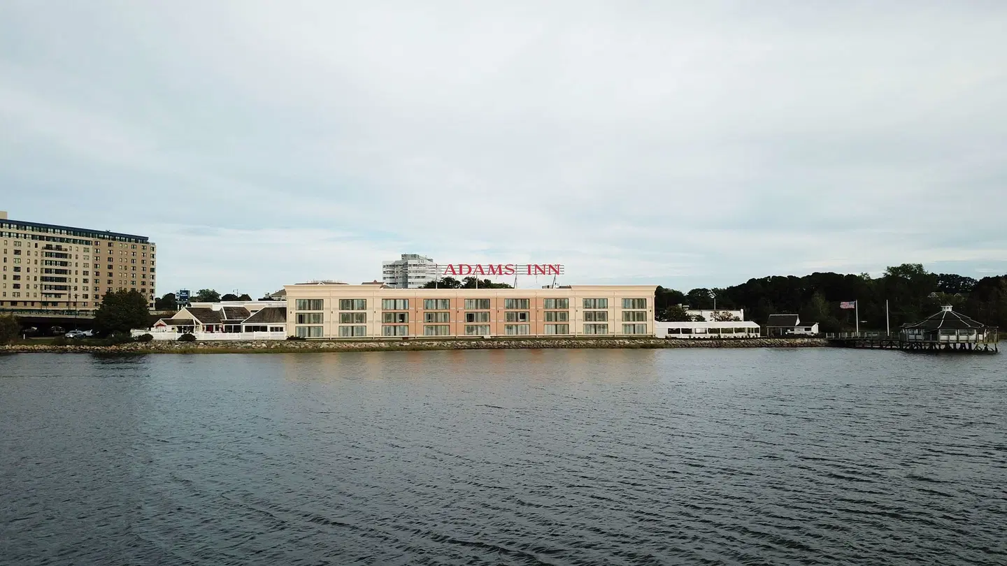 Best Western Adams Inn Quincy-Boston EXTERIOR