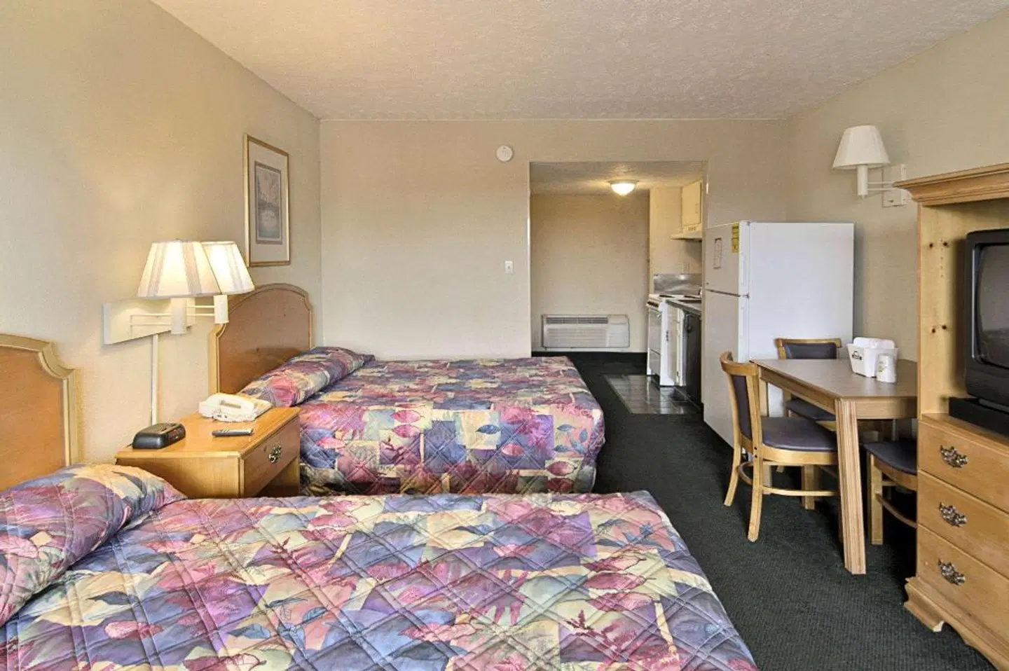 Days Inn by Wyndham Myrtle Beach-Grand Strand ROOM_EXAMPLE