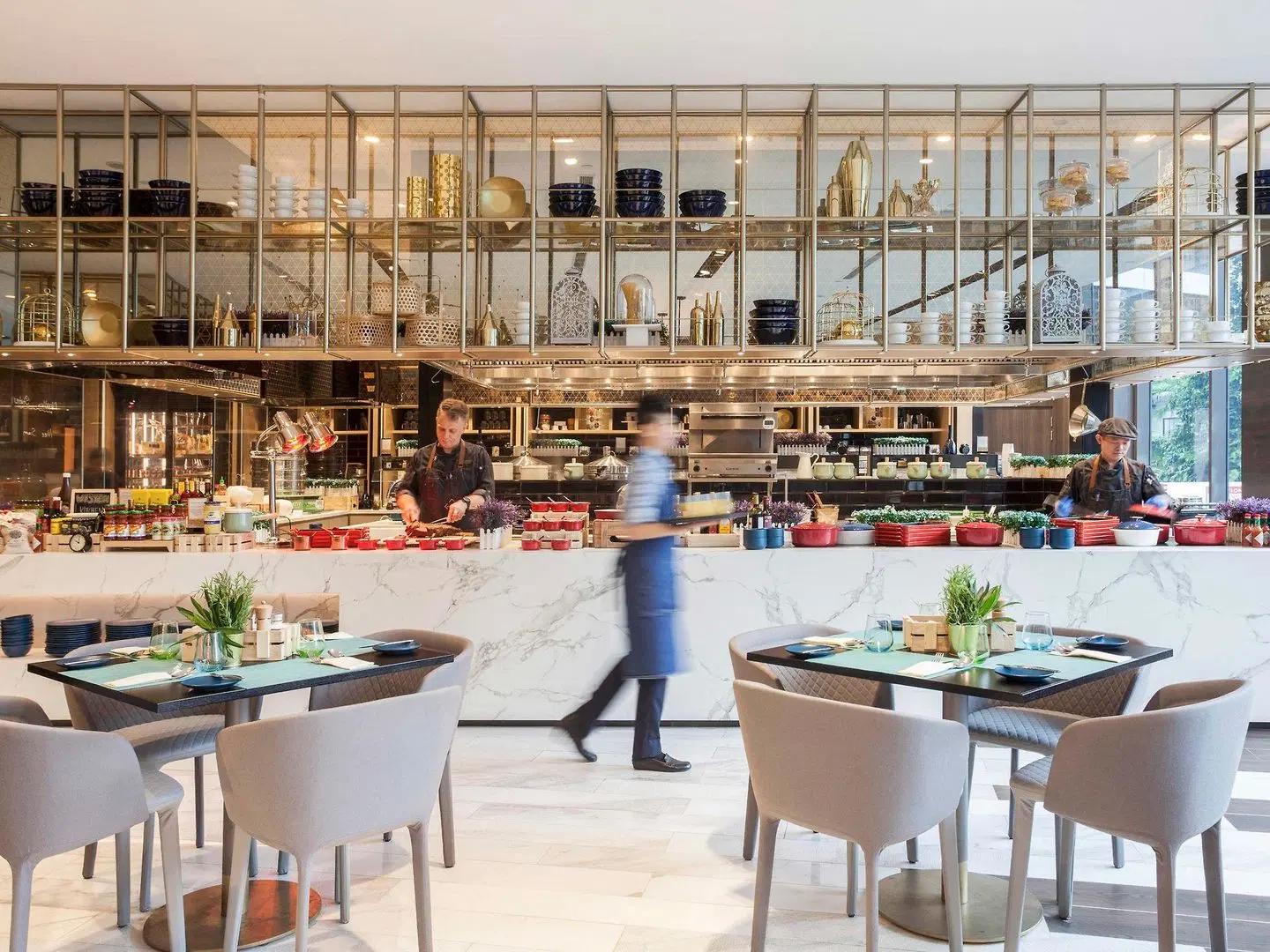 Novotel Singapore On Stevens Bar