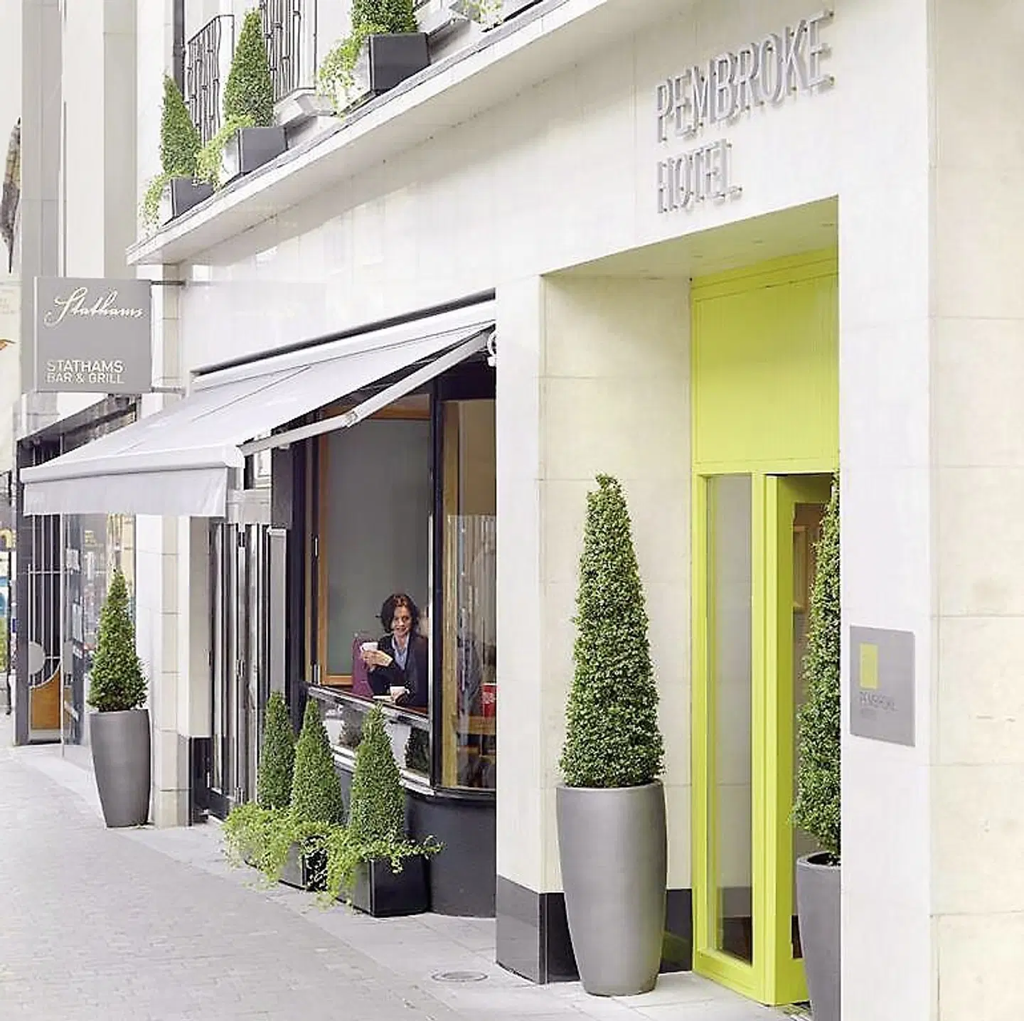 Pembroke Hotel EXTERIOR