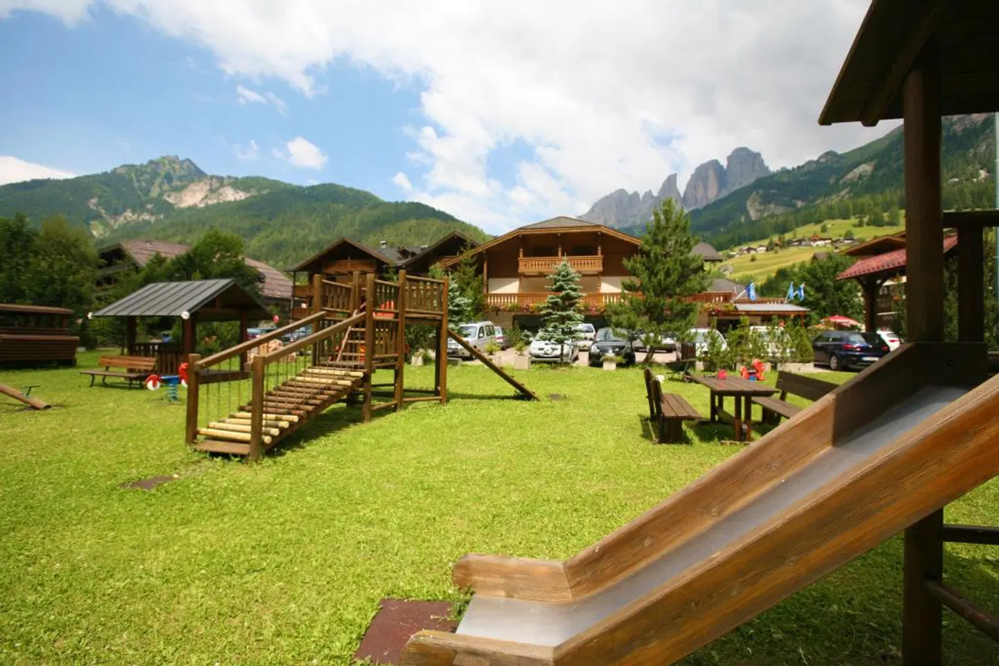 Sella Ronda & Dependance Serenella Garten