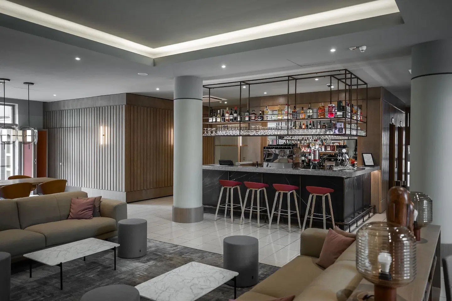 Adina Apartment Hotel Budapest Bar