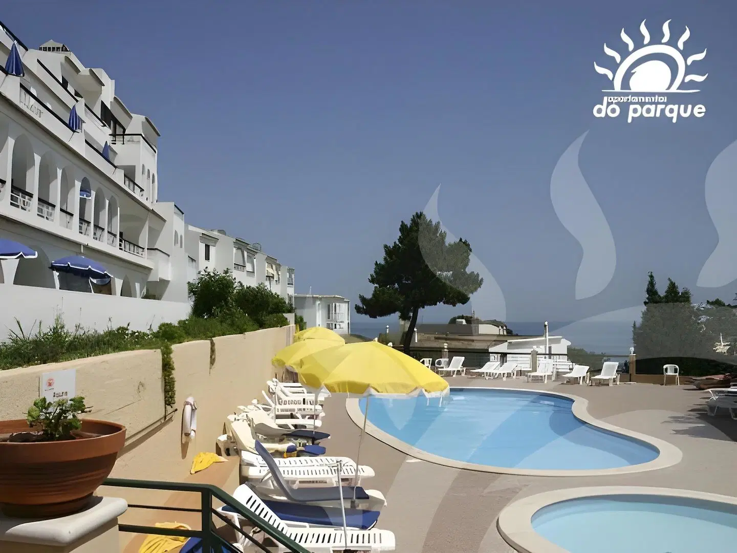Apartamentos Do Parque OUTDOOR_POOL