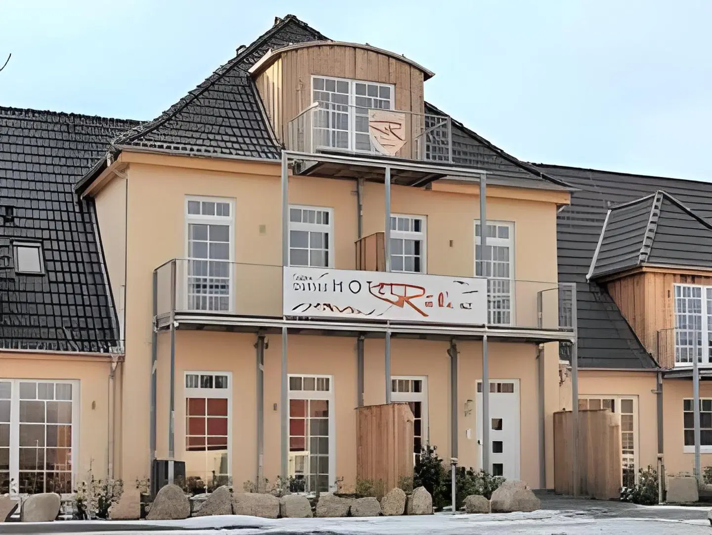 Rike EXTERIOR