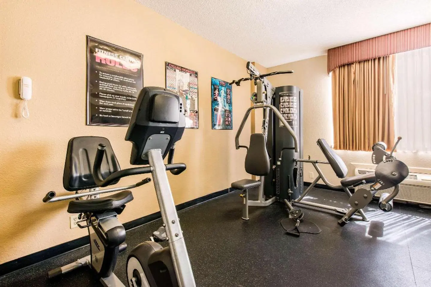 Quality Inn & Suites Near The Theme Parks SPORTS_AND_LEISURE