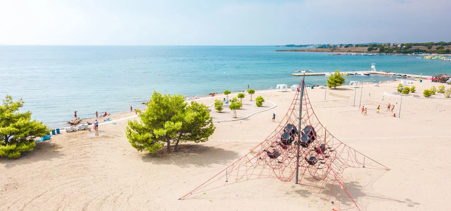 Zaton Holiday Resort Camping Strand
