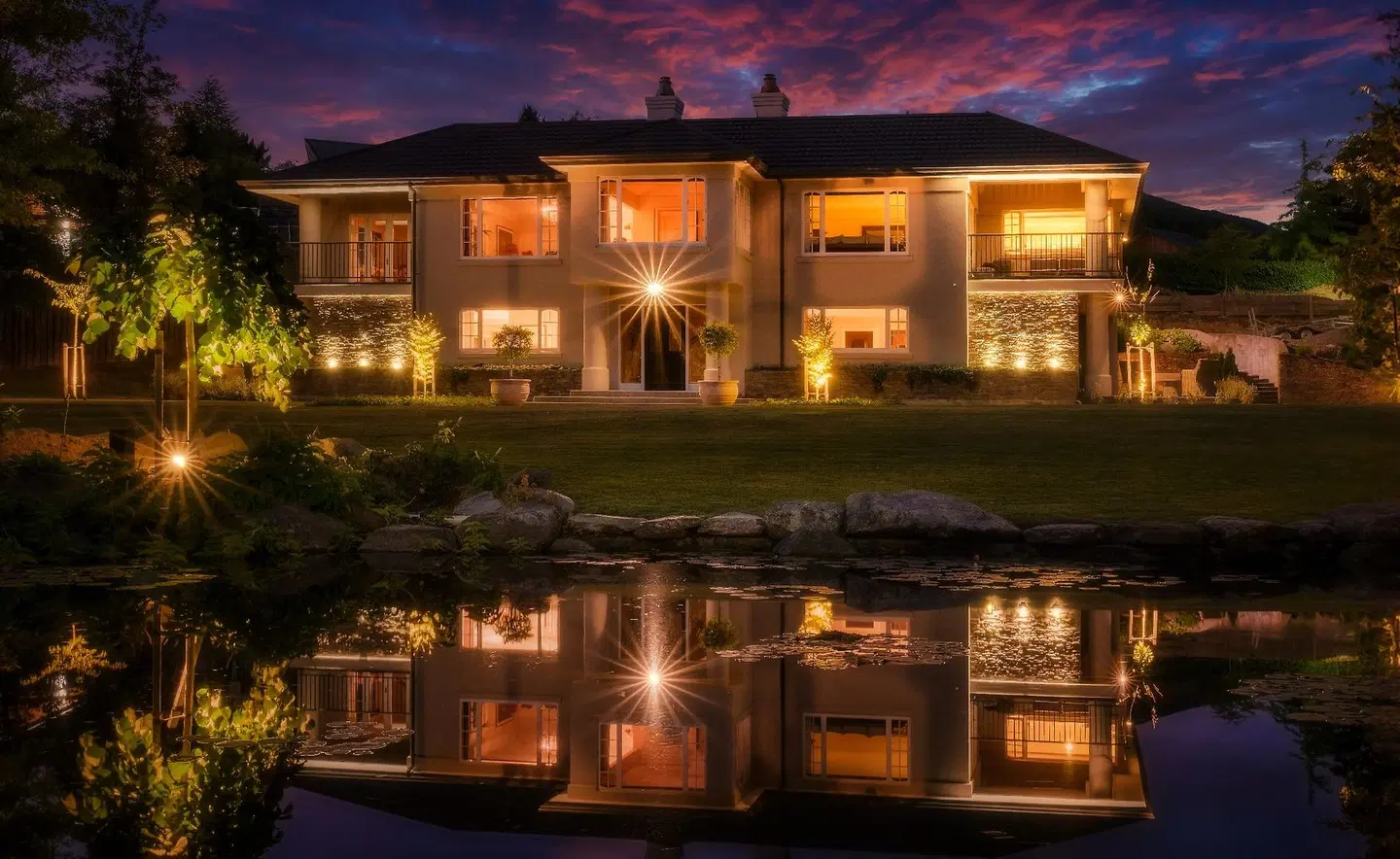 Oakview EXTERIOR