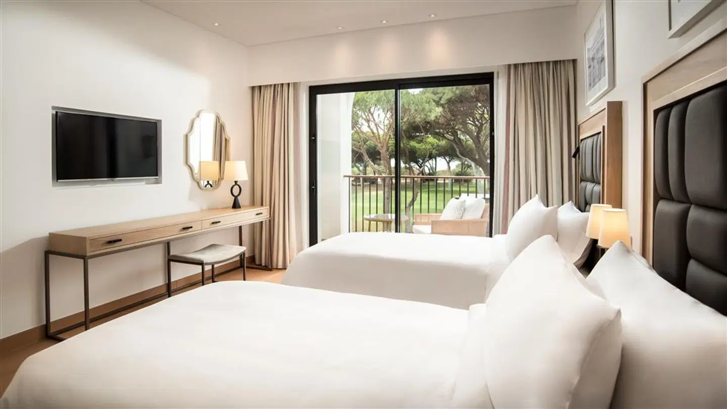 Pine Cliffs Ocean Suites, a Luxury Collection Resort & Spa ROOM_EXAMPLE
