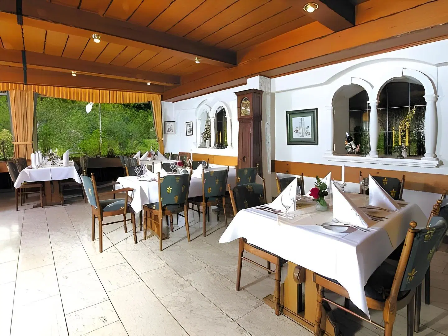 Sewenig Restaurant