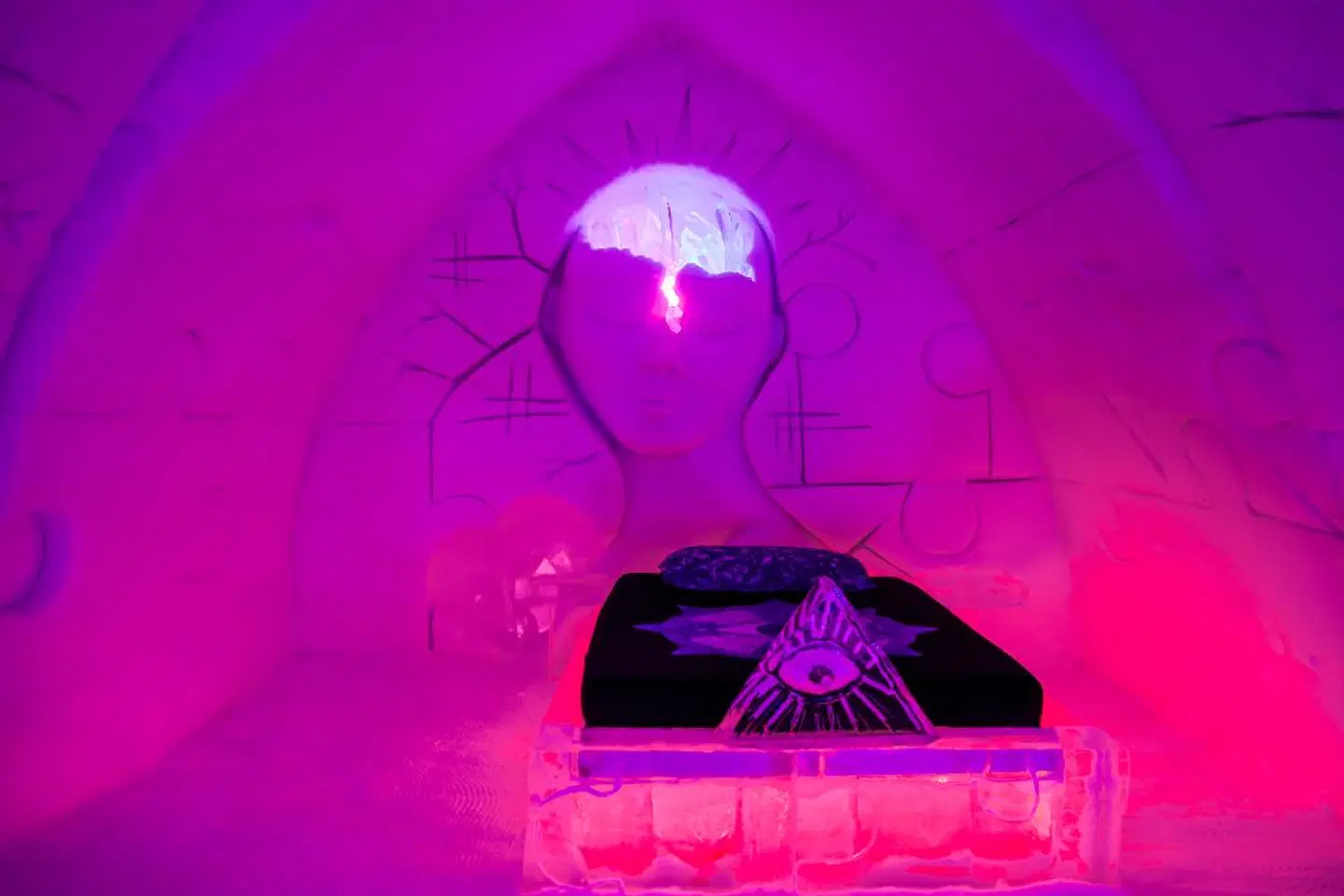 Hotel de Glace HEALTH_BEAUTY