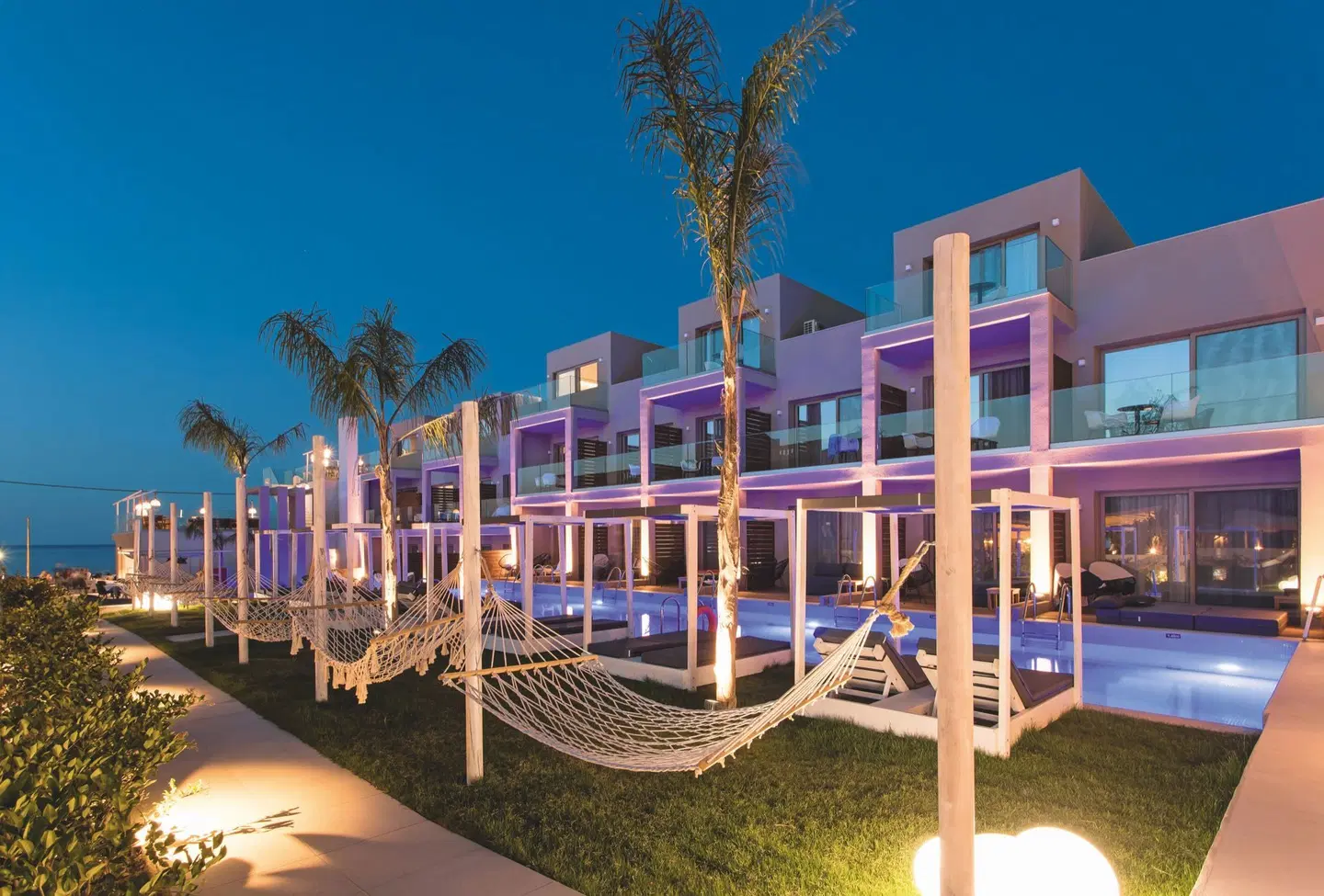 Epos Luxury Beach Hotel EXTERIOR
