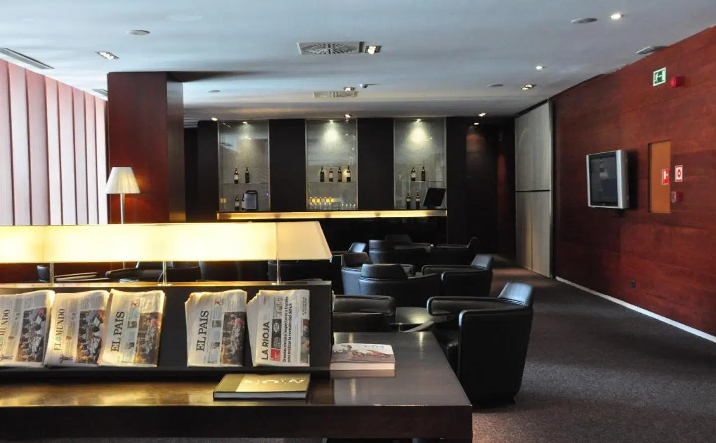AC Hotel by Marriott La Rioja Bar