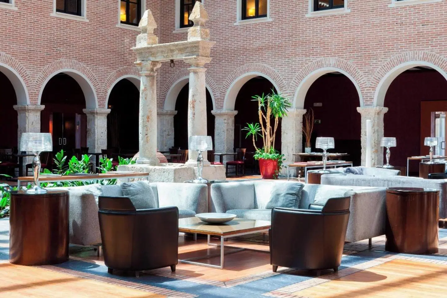 AC Hotel by Marriott Palacio de Santa Ana Restaurant