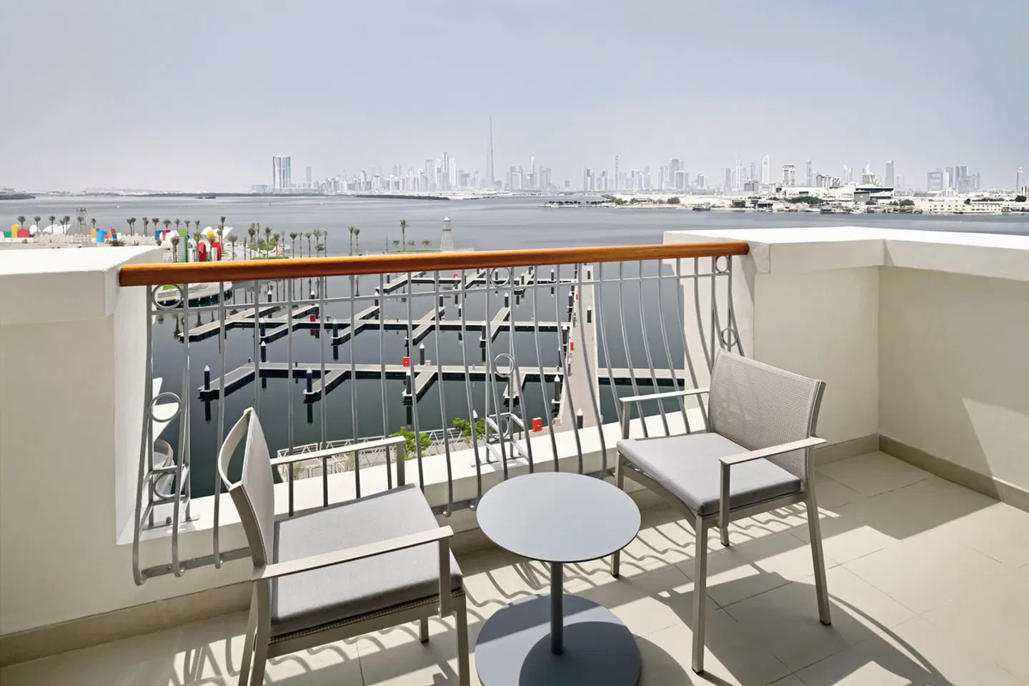VIDA Creek Harbour Terrasse
