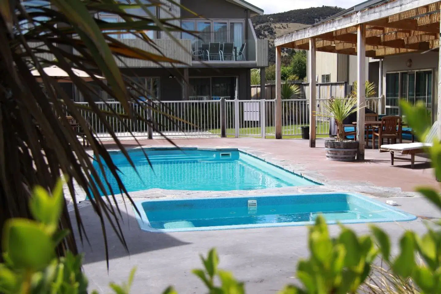Distinction Wanaka Alpine Resort OUTDOOR_POOL