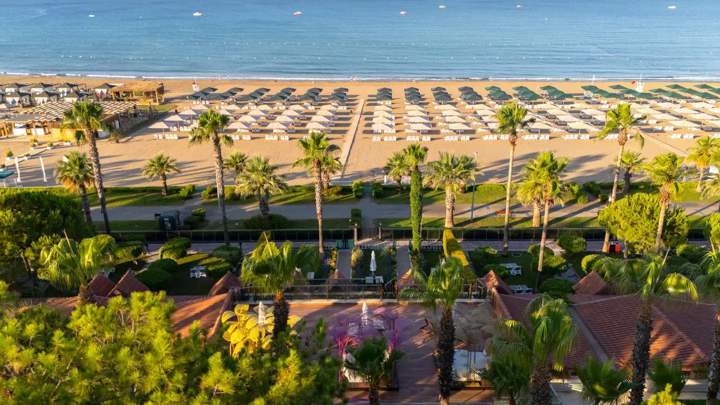 Kamelya Aishen Club BEACH
