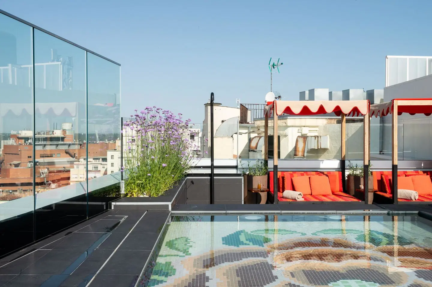 Hotel Montera Madrid, Curio Collection By Hilton OUTDOOR_POOL