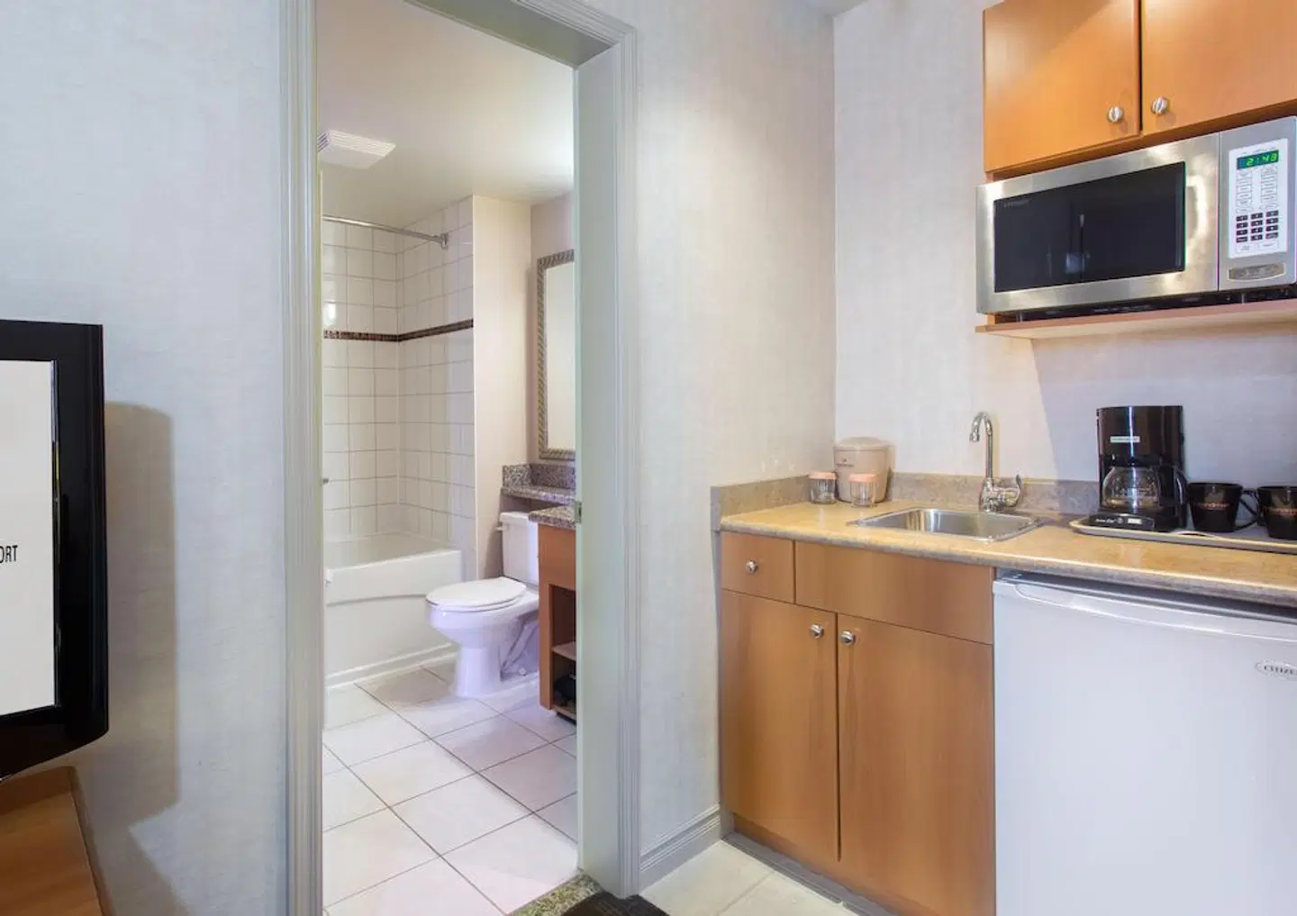 Sandman Hotel Calgary Airport Badezimmer