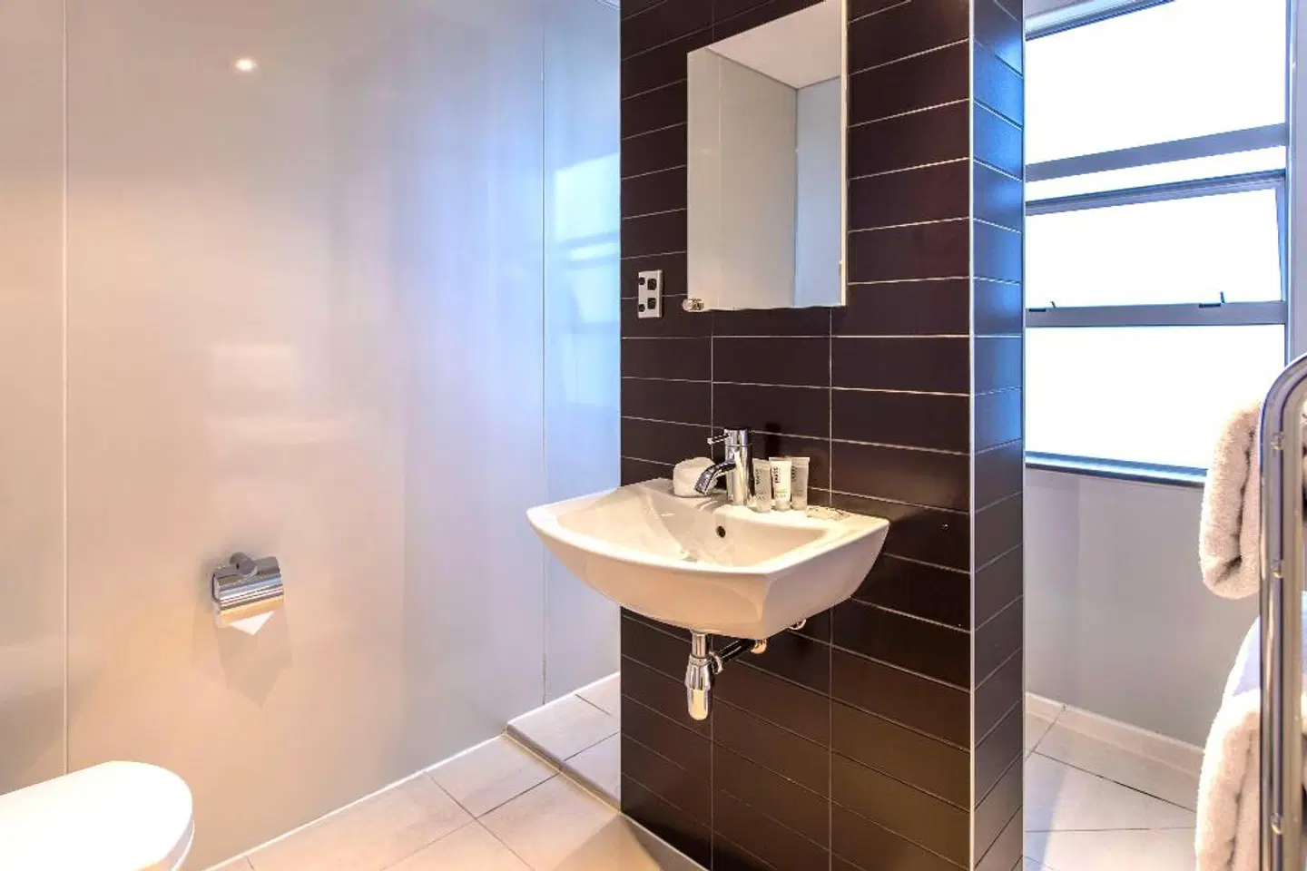 Quest Newmarket Badezimmer