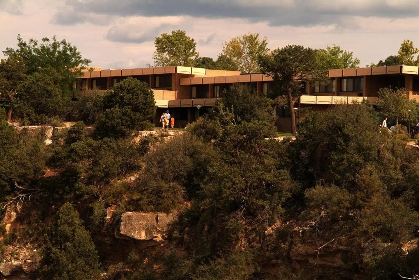 Thunderbird Lodge EXTERIOR