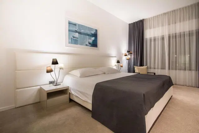 Atrium ROOM_EXAMPLE