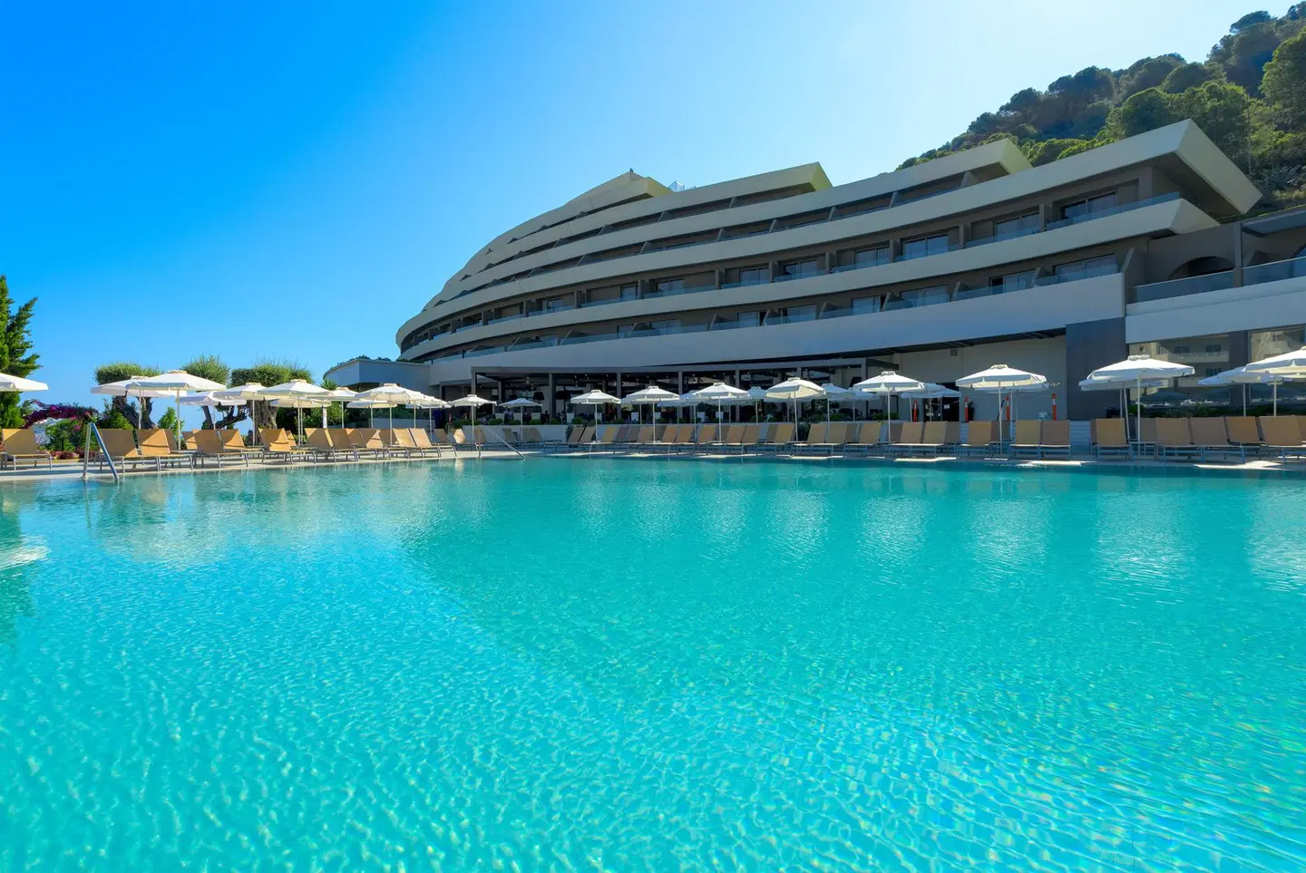 Olympic Palace OUTDOOR_POOL