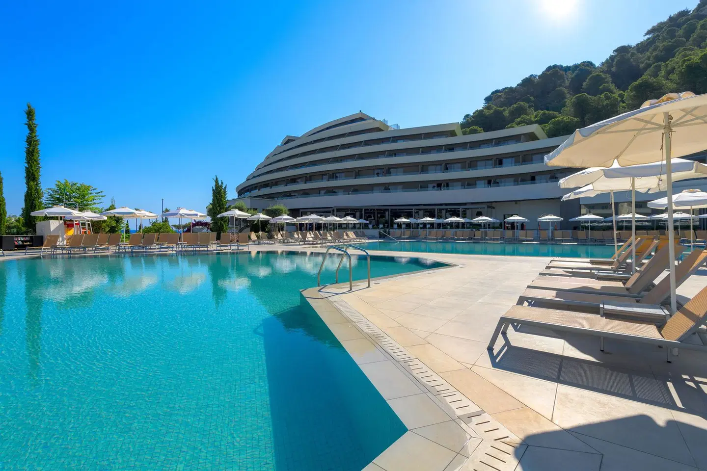 Olympic Palace OUTDOOR_POOL