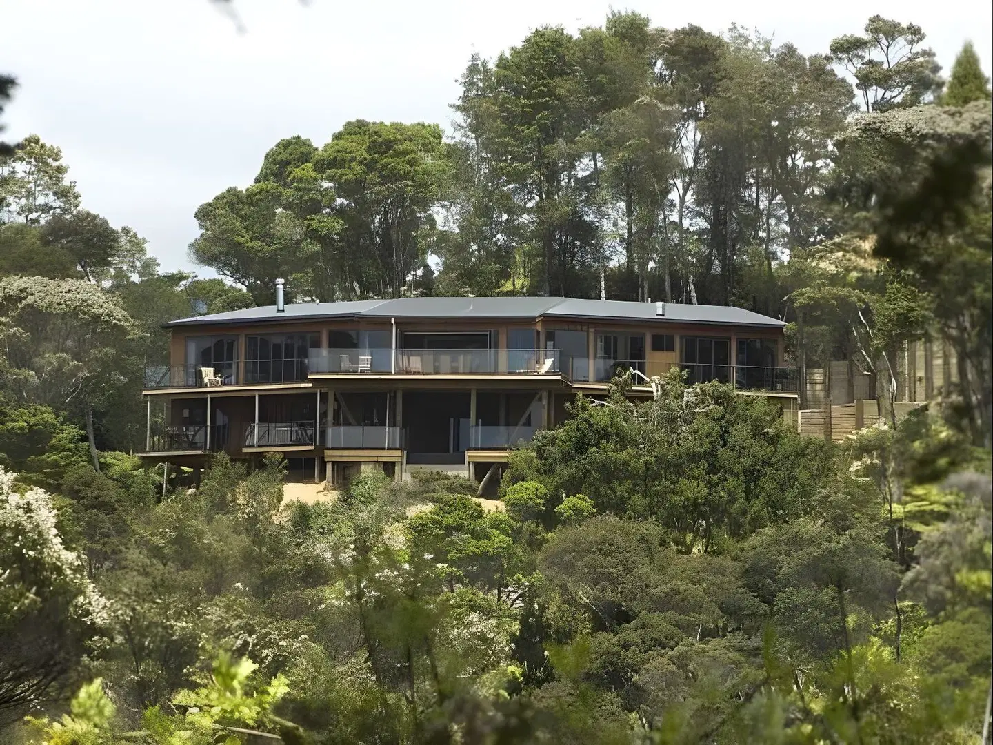 The Sanctuary at Bay of Islands EXTERIOR