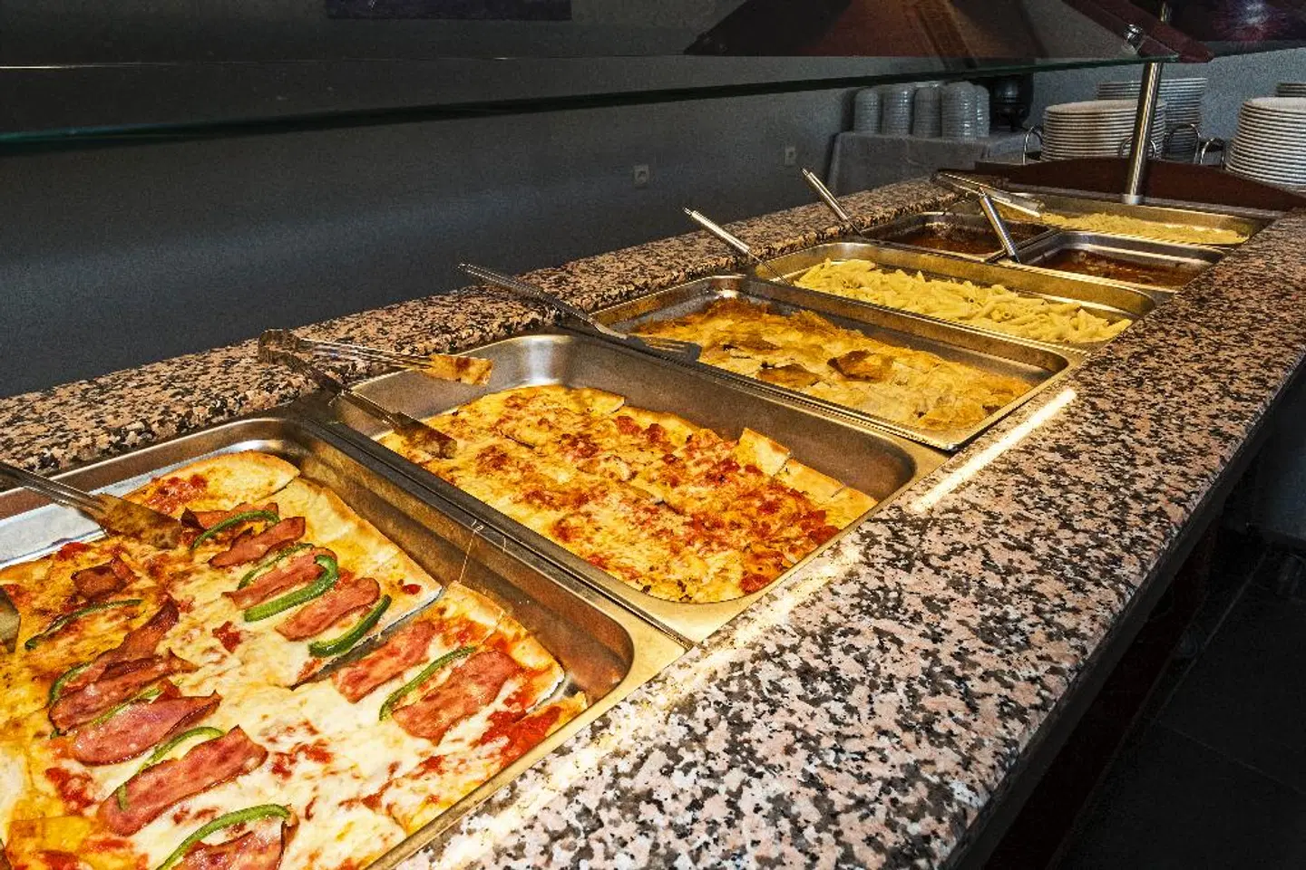 White Olive Premium Hotel Restaurant