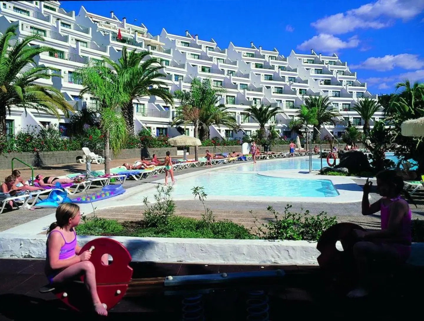 Apartamentos Babalu OUTDOOR_POOL