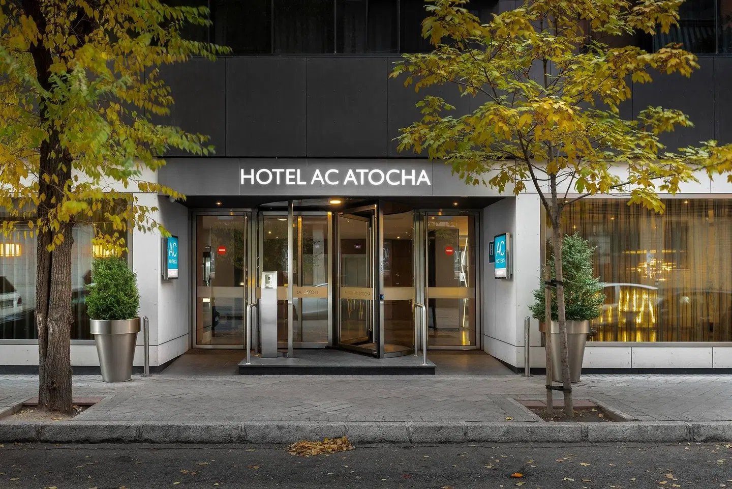 AC Hotel by Marriott Atocha EXTERIOR