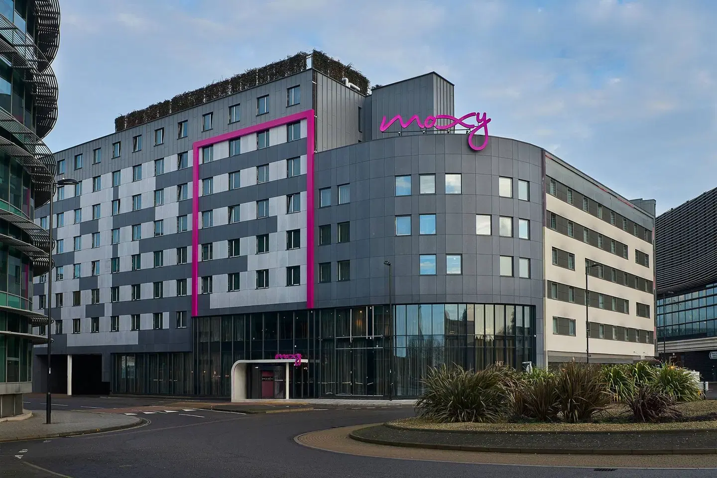Moxy Southampton EXTERIOR