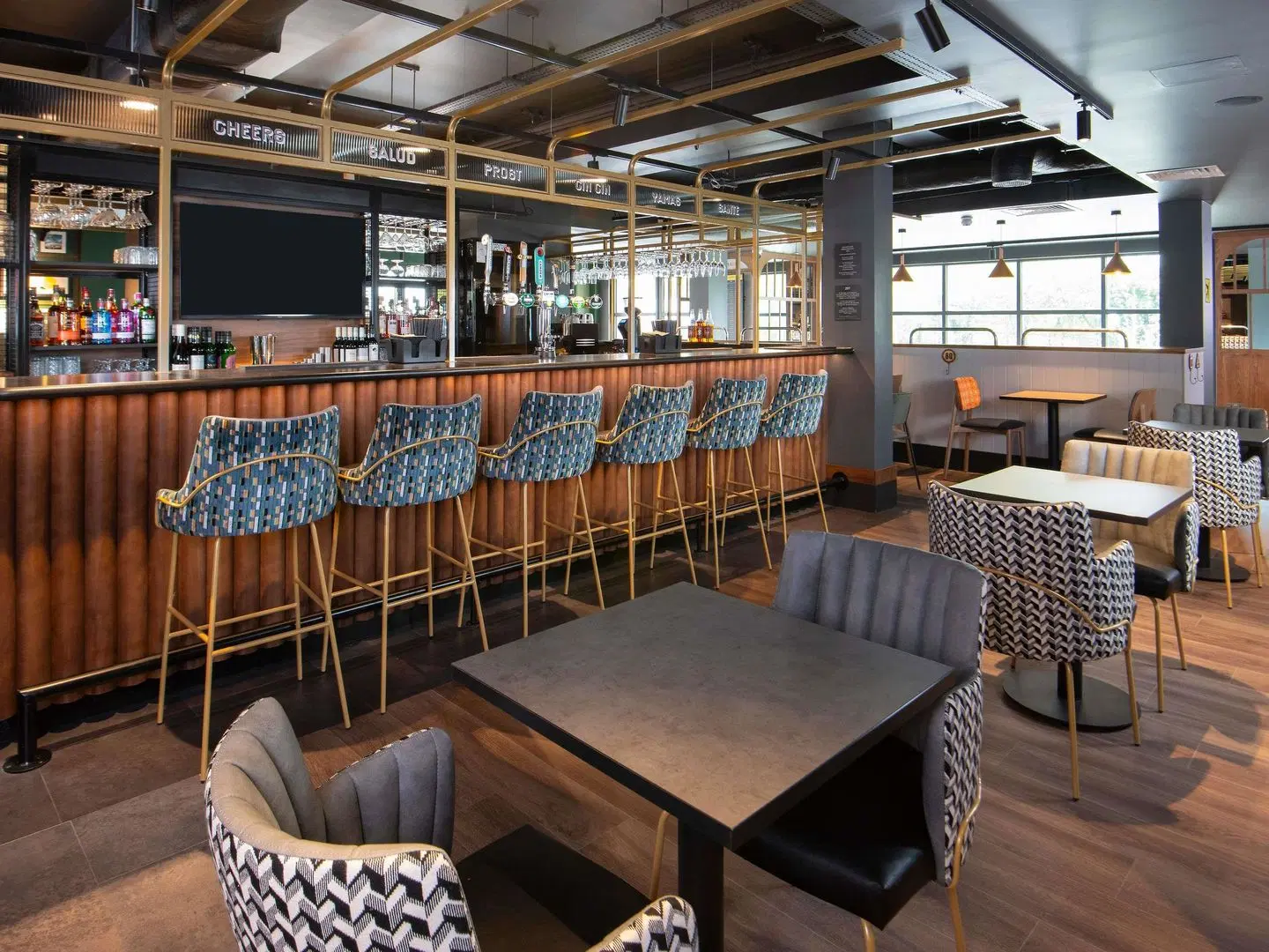 ibis London Gatwick Airport Bar