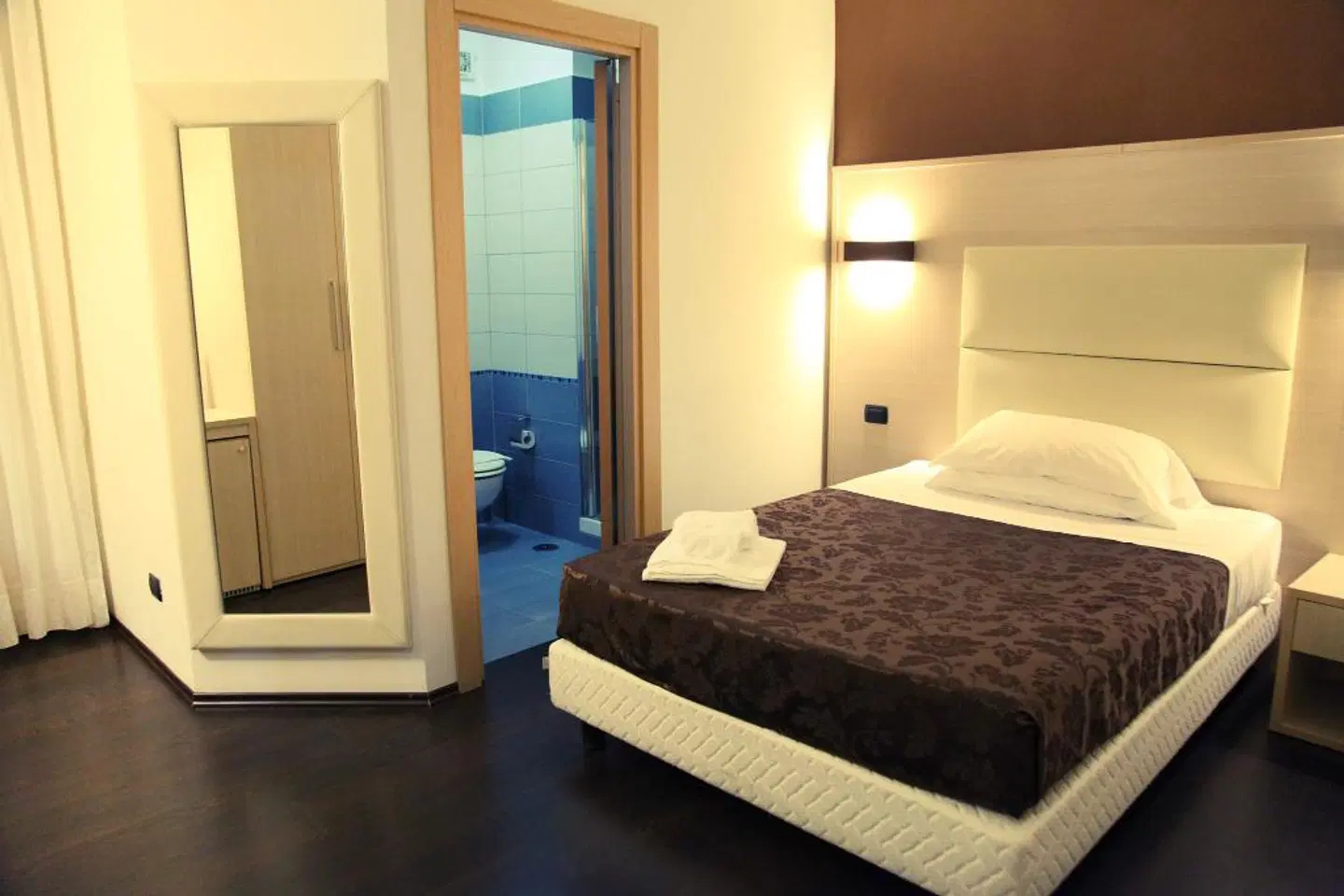 Sogni D'Oro Airport ROOM_EXAMPLE