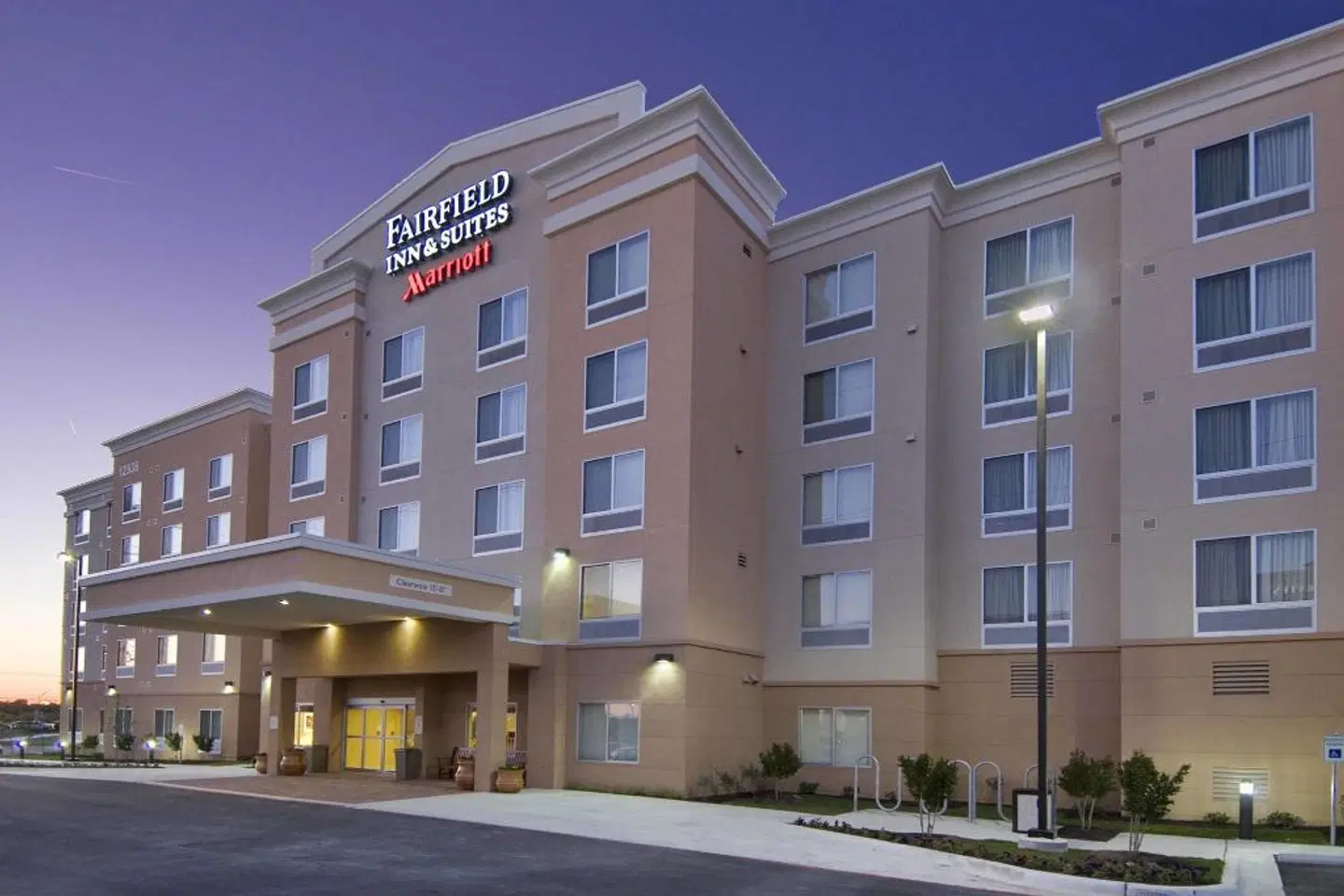 Fairfield Inn & Suites by Marriott Austin North/Parmer Lane EXTERIOR