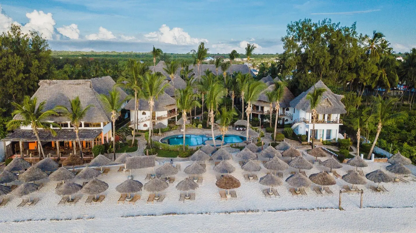 AHG Waridi Beach Resort & Spa EXTERIOR