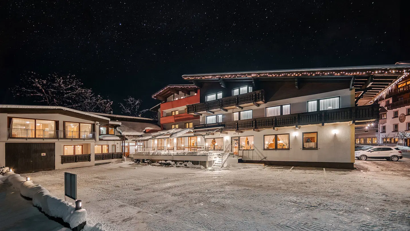 Hotel Auderer EXTERIOR