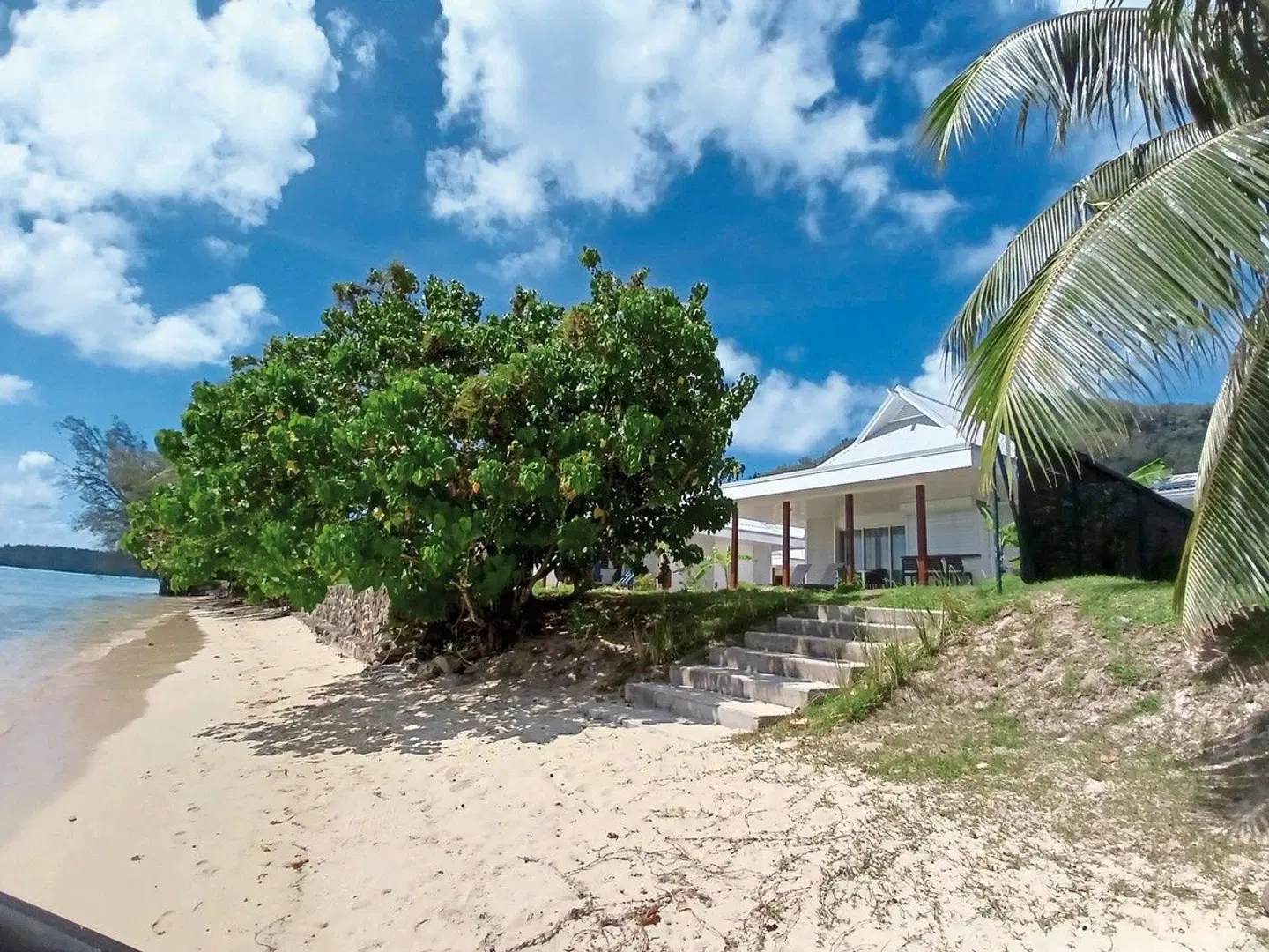 Niu Beach Hotel Moorea Strand