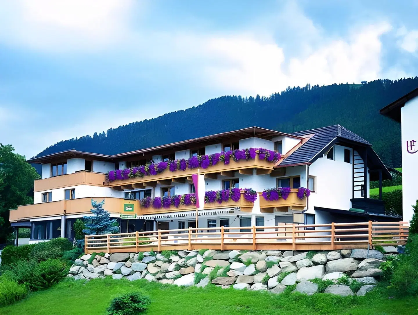 Bergkranz EXTERIOR