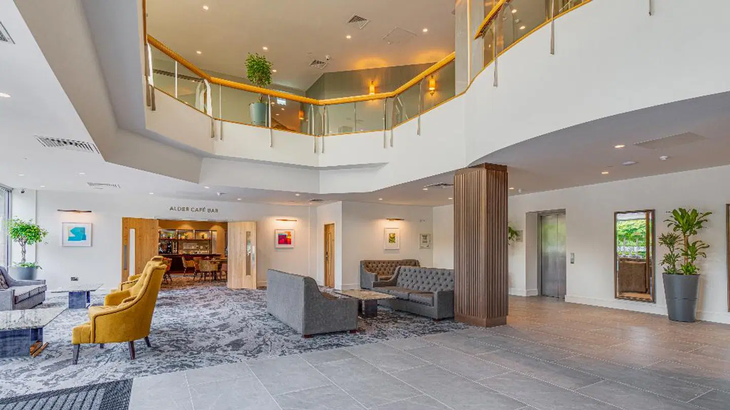 Plaza LOUNGE_LOBBY
