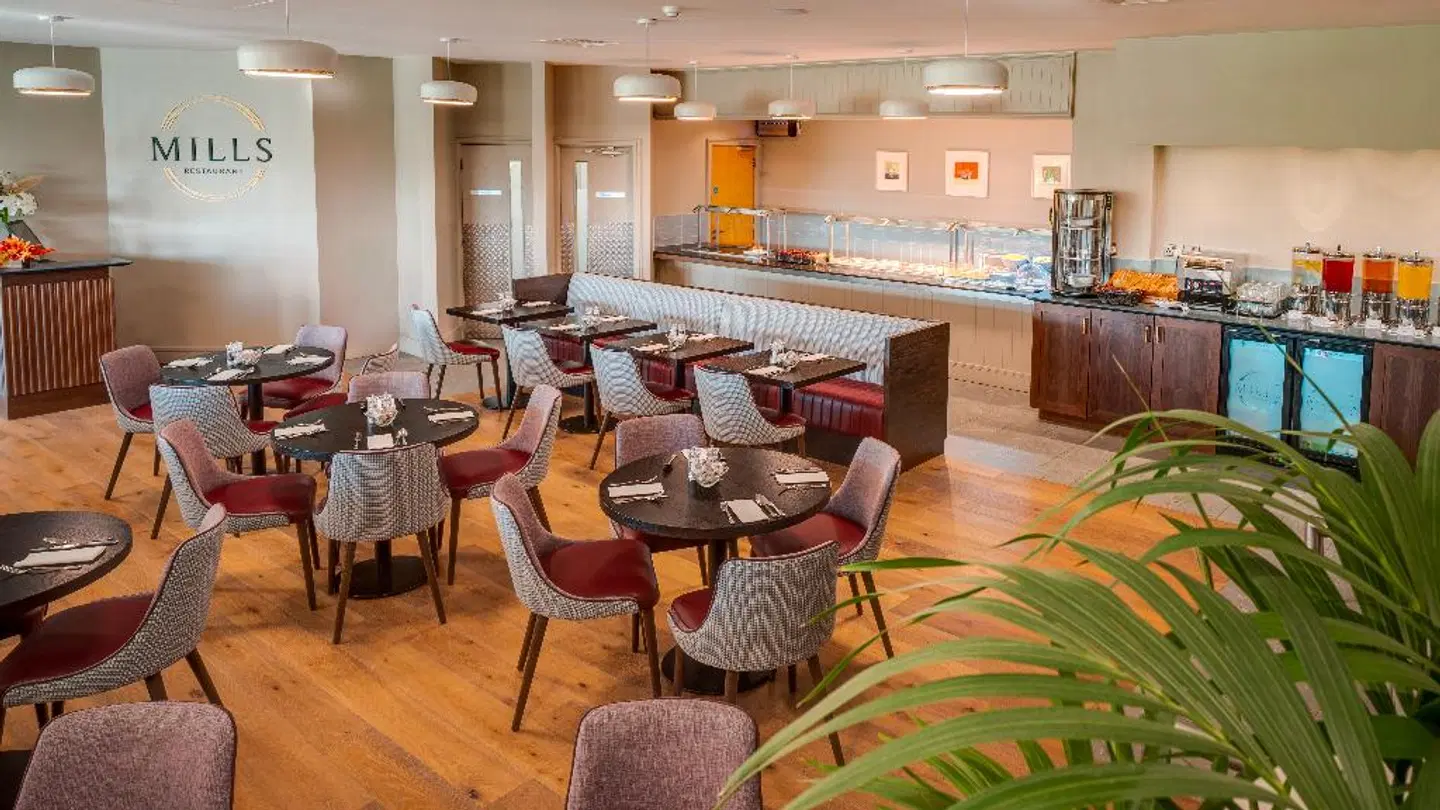 Plaza Bar