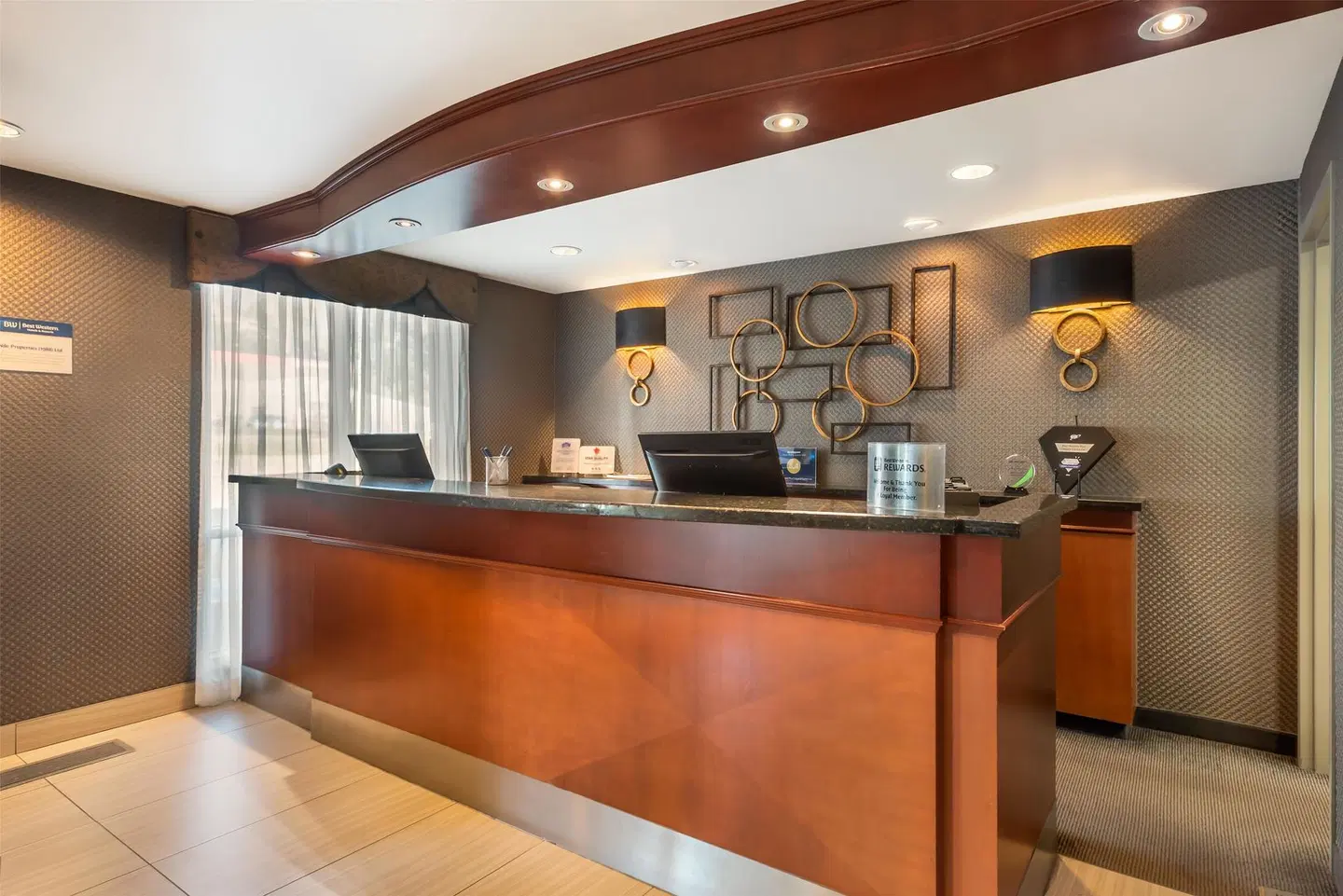 Best Western PLUS Calgary Centre Inn LOUNGE_LOBBY