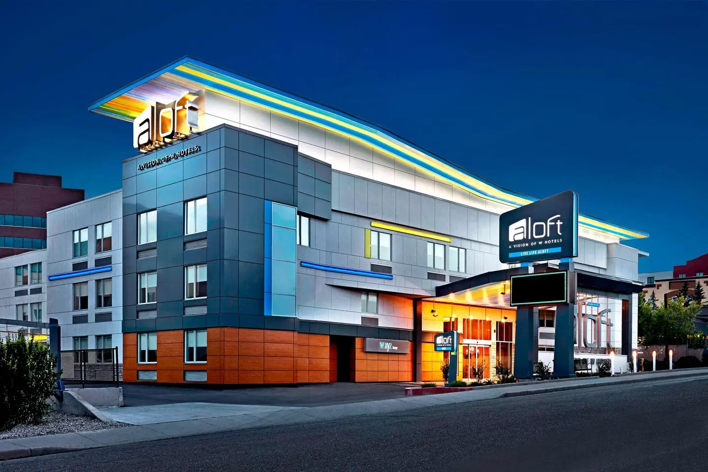 Aloft Calgary University EXTERIOR