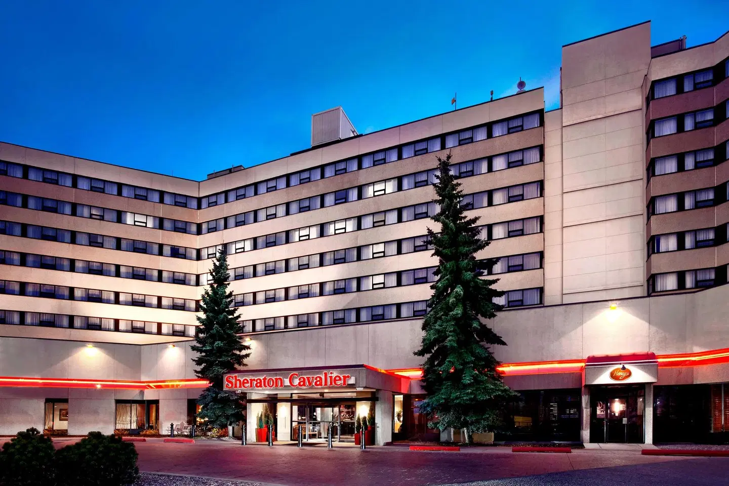 Sheraton Cavalier Calgary Hotel EXTERIOR