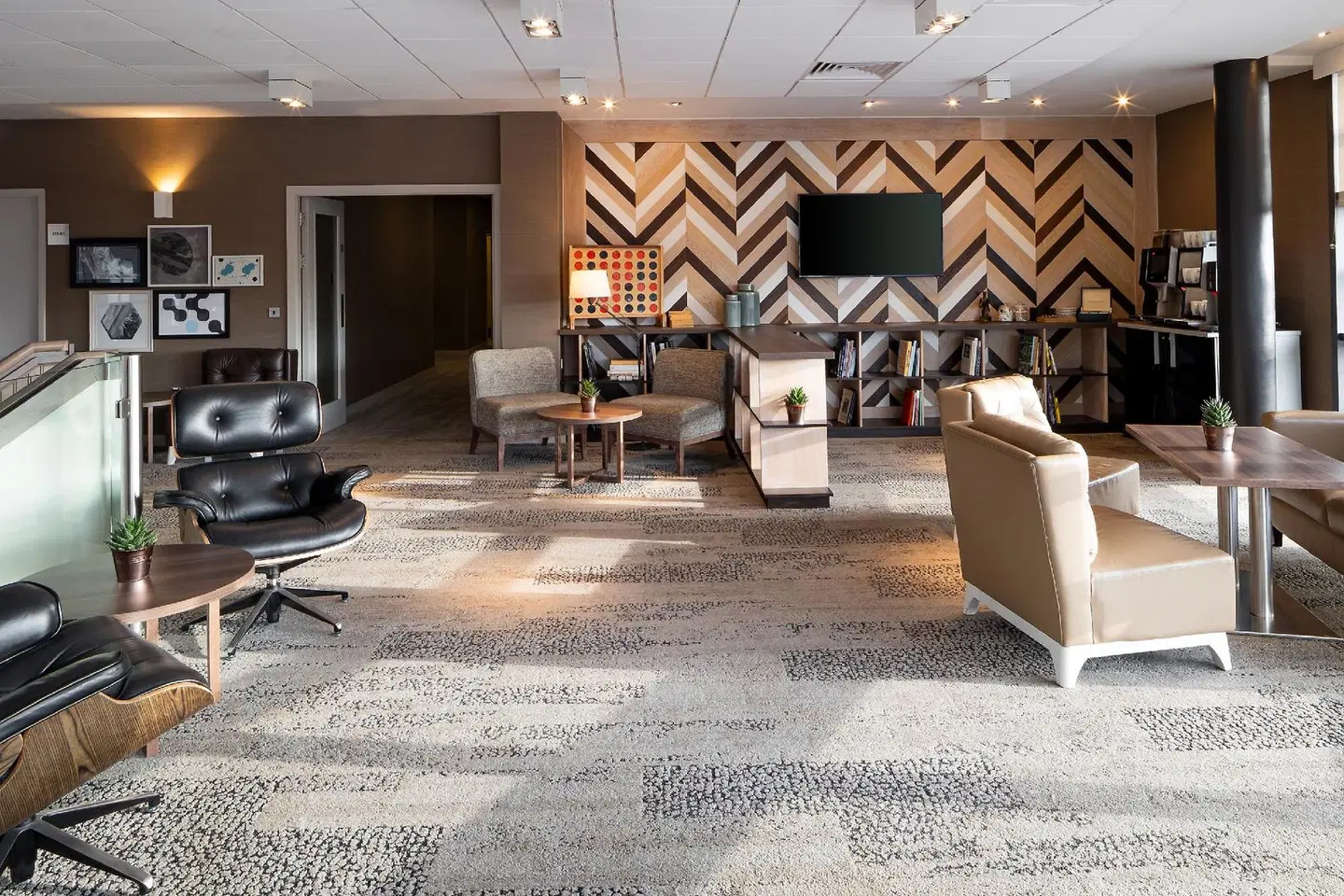 AC Hotel by Marriott Manchester Salford Quays LOUNGE_LOBBY