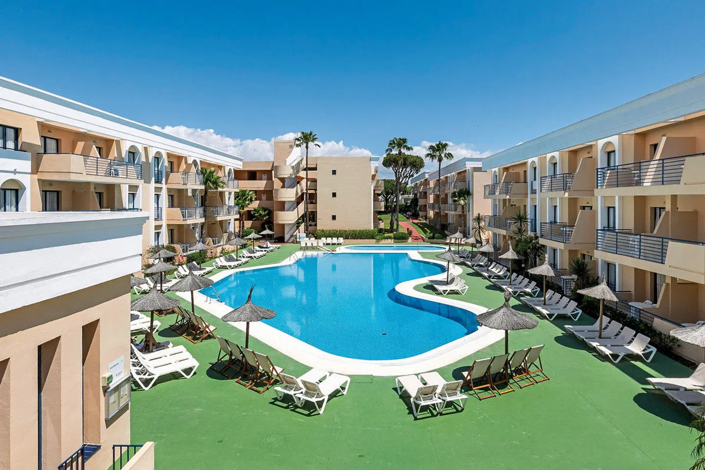 SOL Sancti Petri OUTDOOR_POOL